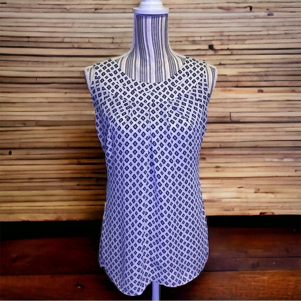 CAbi sleeveless blouse off white with blue diamond pattern women’s XS